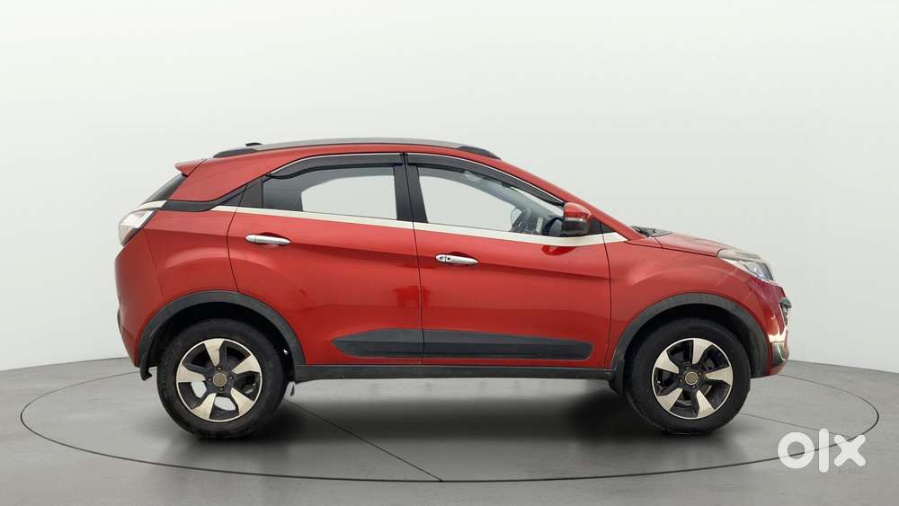 Tata Nexon 1.2 Revotron Xza Plus, 2019, Petrol
