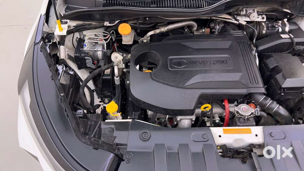 Tata Altroz Xz Plus (o) (s) Icng, 2025, Diesel