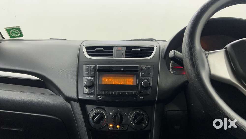 Maruti Suzuki Swift Vvt Vxi, 2016, Petrol