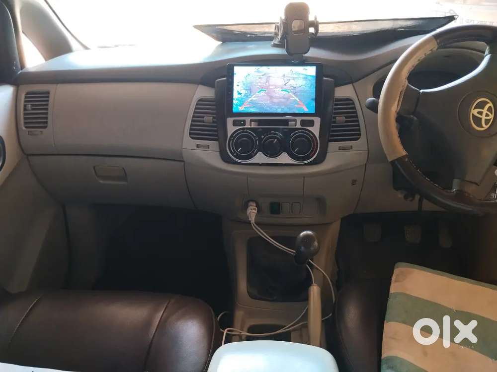 Toyota Innova 2012 Diesel Well Maintained