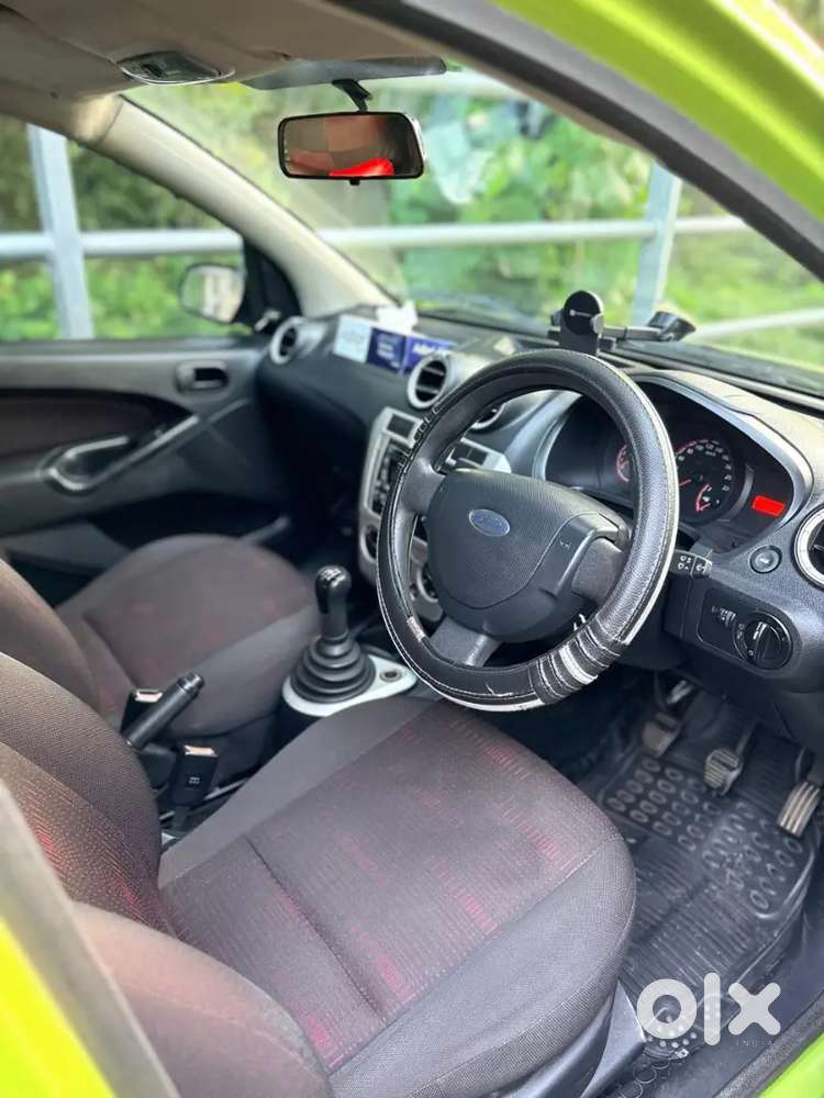 Ford Figo Petrol 2011