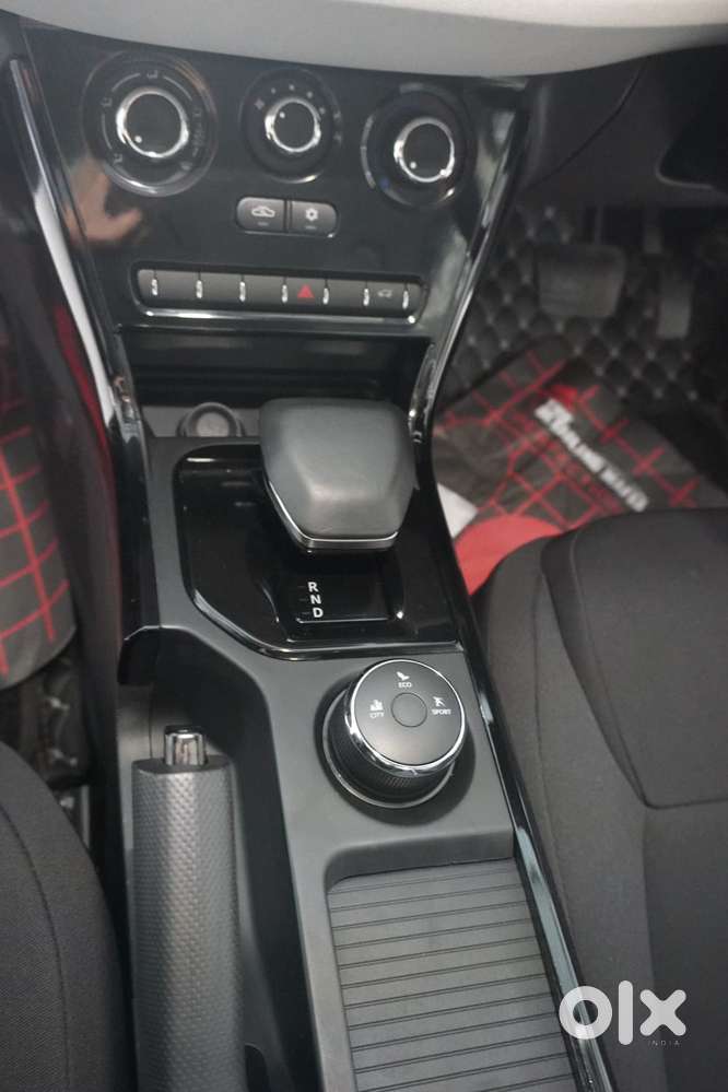 Tata Nexon Pure Plus (s) Petrol Amt, 2026, Petrol