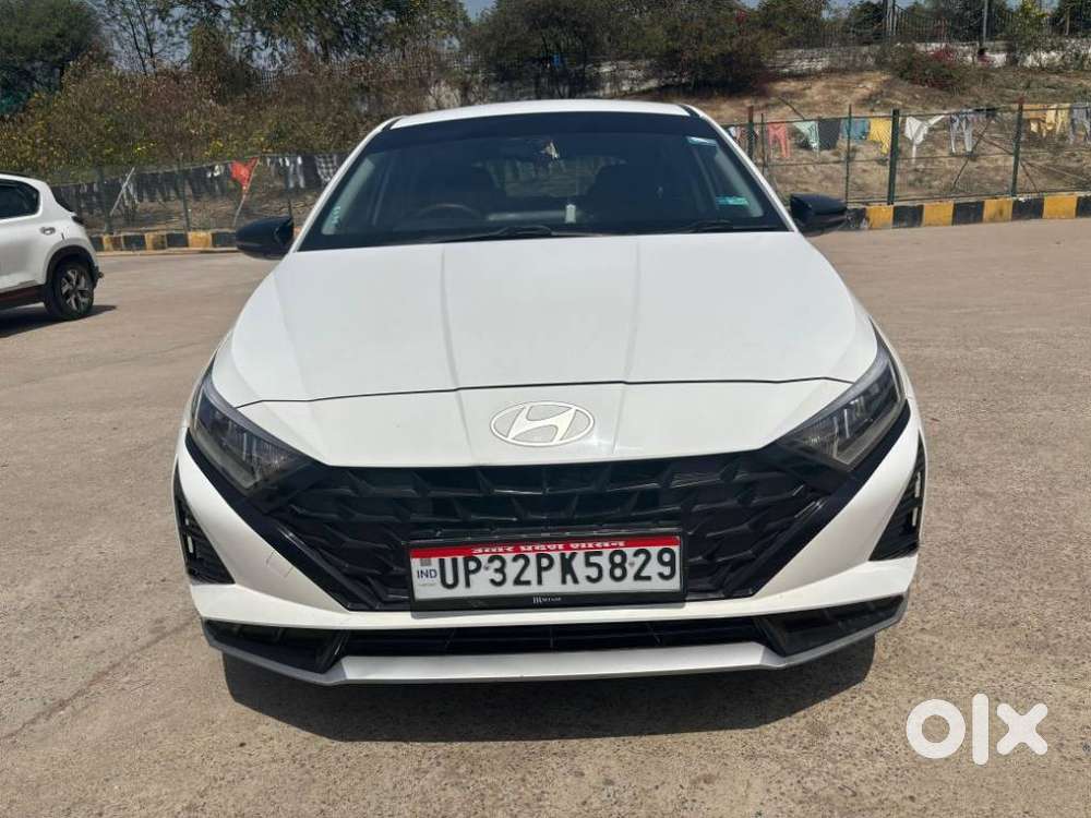 Hyundai I20 Asta (o) 1.2 Mt, 2024, Petrol