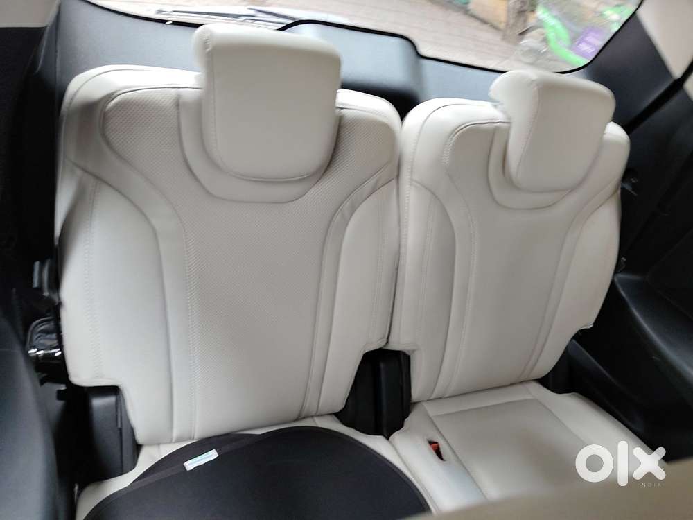 Mahindra Xuv700 Ax7l 6 Str At, 2025, Diesel