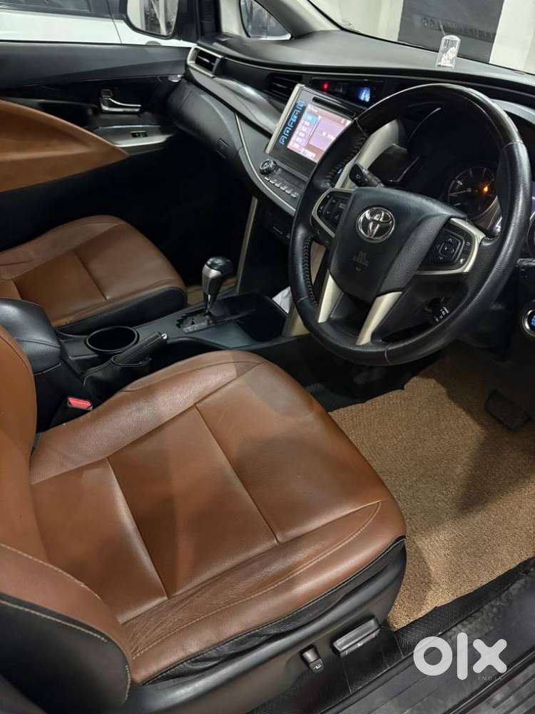 Toyota Innova Crysta 2.8z Automatic, 2018, Diesel