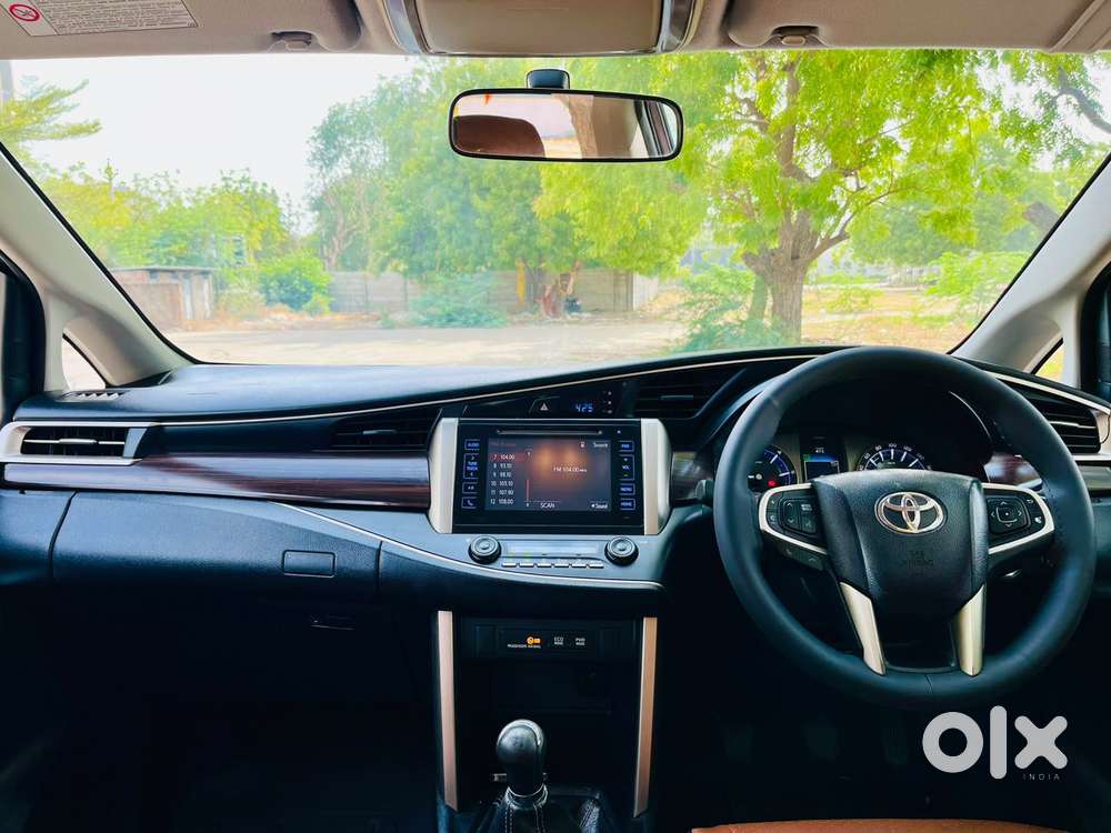 Toyota Innova Crysta 2.7 Vx Mt, 2016, Diesel