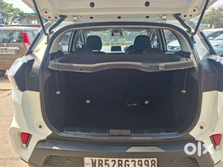 Tata Nexon 1.2 Revotron Xz Plus, 2022, Petrol