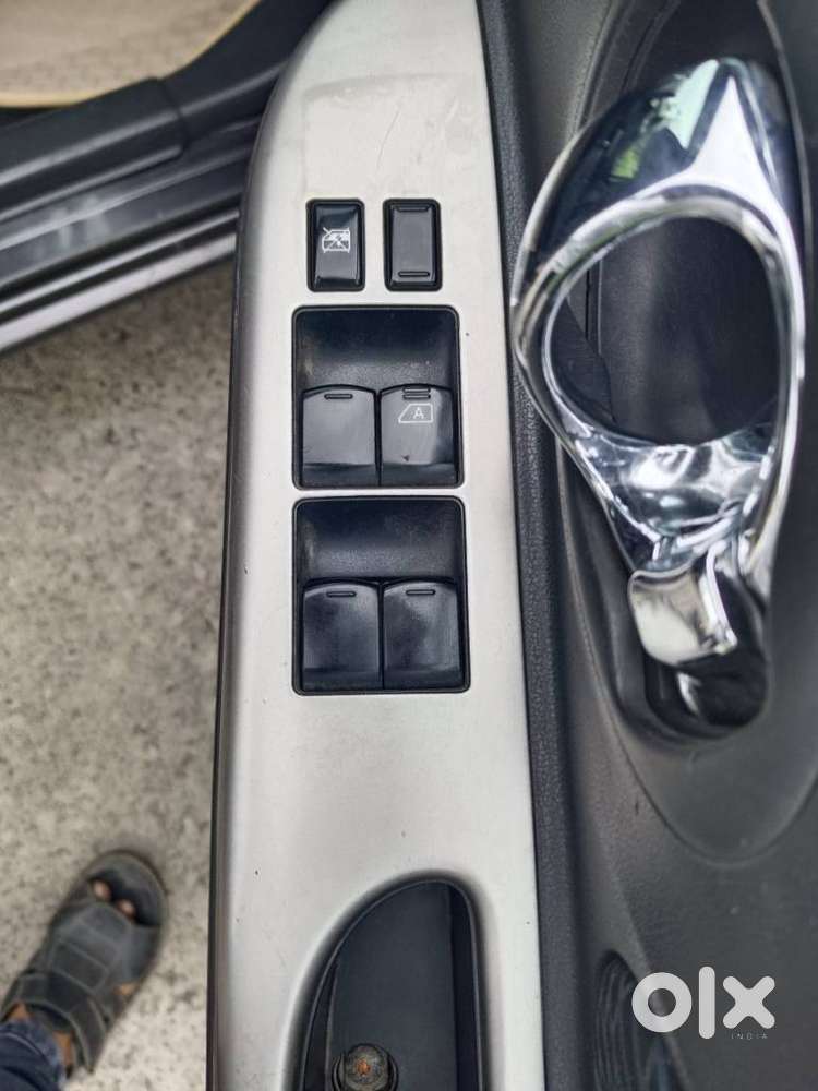 Nissan Micra Xv Cvt, 2019, Petrol