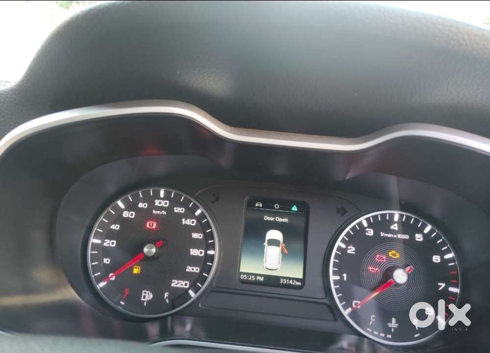 Mg Astor Shine 1.5 Mt (ivory), 2024, Petrol