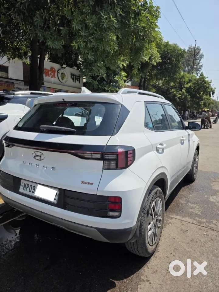 Hyundai Venue 1.0 S (o) Turbo Dct, 2025, Petrol