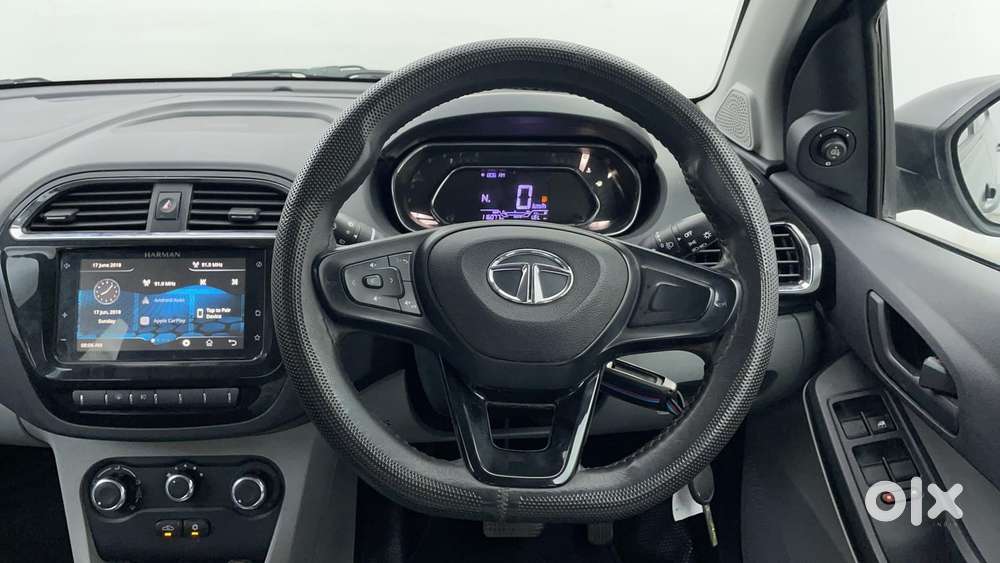 Tata Tiago Xza, 2021, Petrol