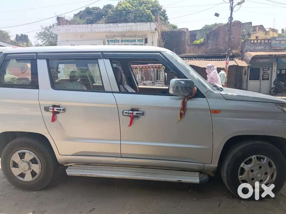 Mahindra Tuv 300 2017
