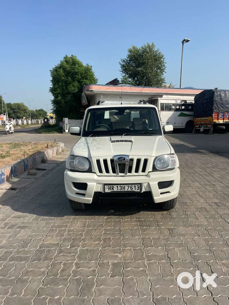 Mahindra Scorpio Vlx 2wd Abs At Bsiii, 2014, Diesel
