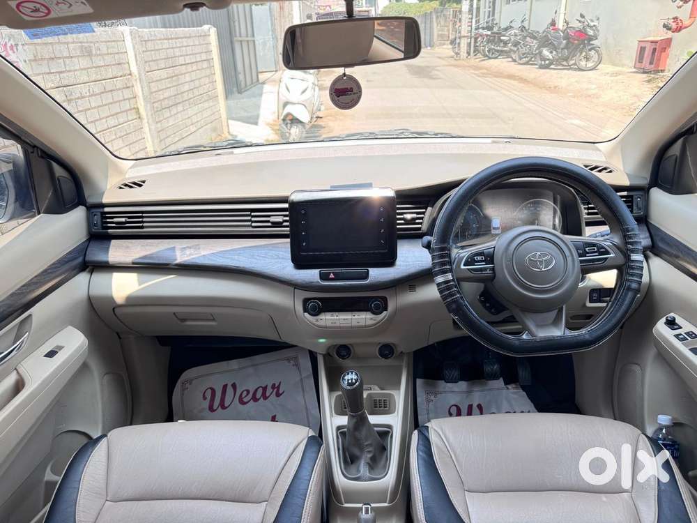 Toyota Rumion V Mt, 2024, Petrol