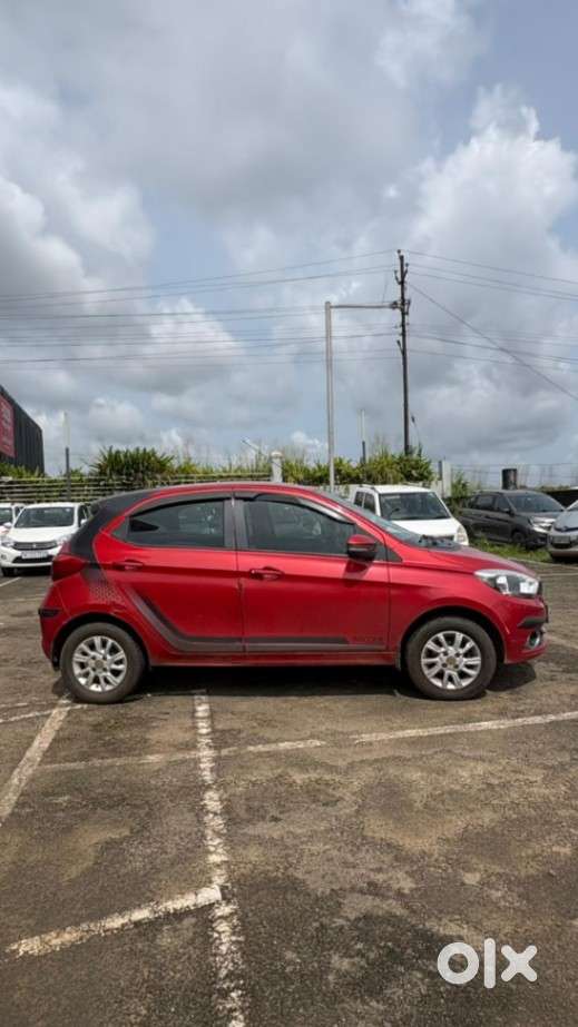Tata Tiago 1.05 Revotorq Xz, 2018, Petrol