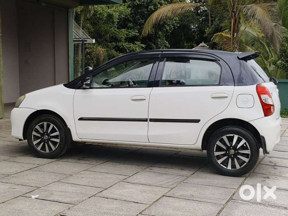 Toyota Etios Liva V Limited Edition, 2015, Petrol