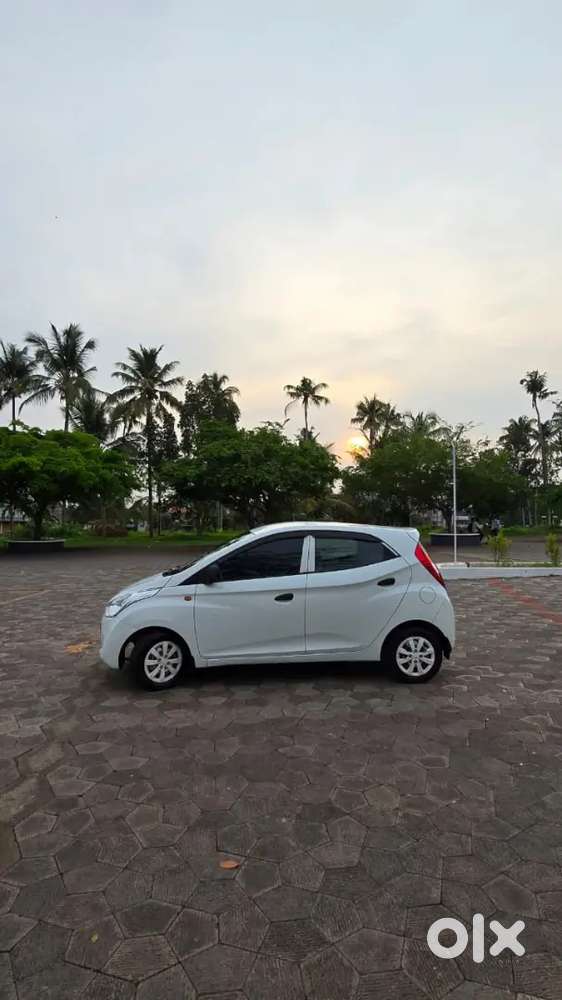 Hyundai Eon 2018 Petrol 80000 Km