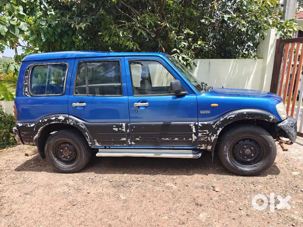 Mahindra Scorpio Blue Colour, Turbo 2.6 Crde Engine