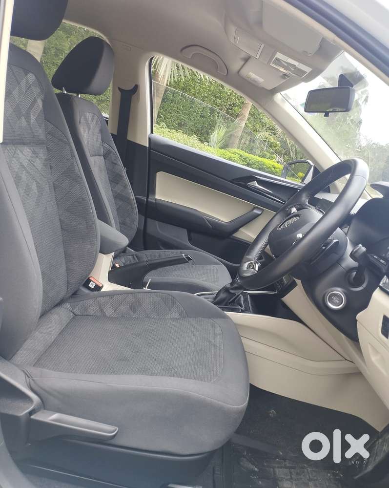 Skoda Slavia 1.0 Ambition Tsi, 2023, Electric
