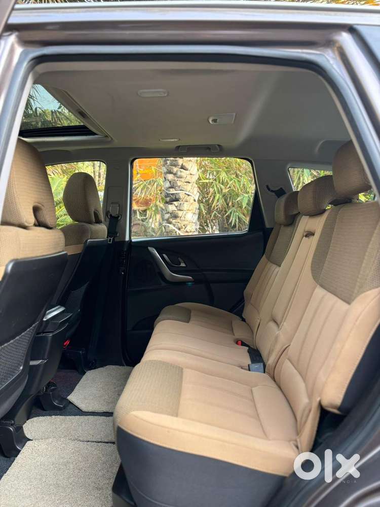 Mahindra Xuv500 W9 1.99, 2021, Diesel