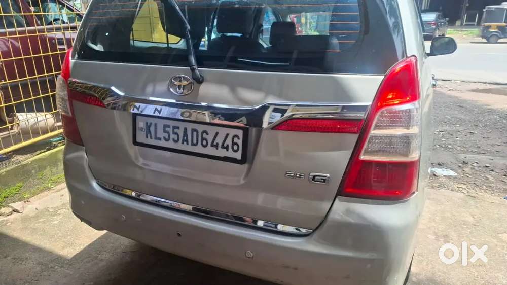 Toyota Innova Diesel 7 2014