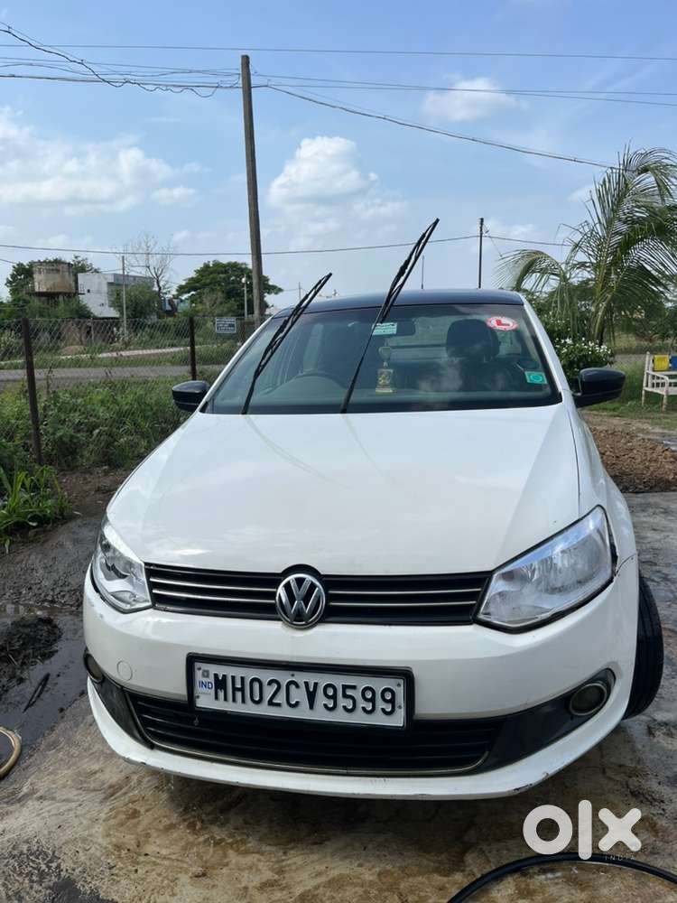 Volkswagen Vento Highline 1.6l Petrol 2013