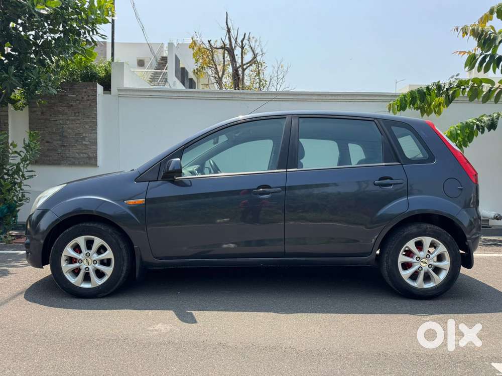 Ford Figo 2012-2015 Petrol Zxi, 2012, Diesel