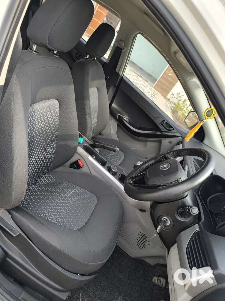 Tata Nexon Petrol Well Maintained,very Nice Condition, 28000km,