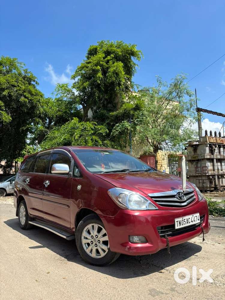 Toyota Innova 2010 Diesel Well Maintained