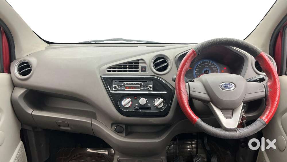 Datsun Redigo T Option, 2016, Petrol