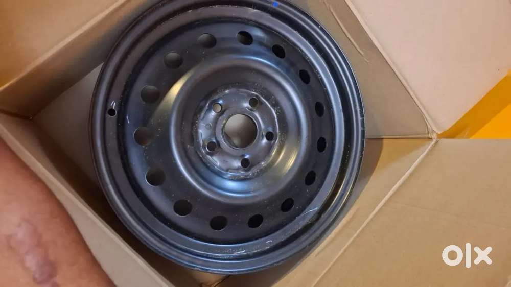 Over 307 Spare Parts for Cars & Commercial Vehicles in