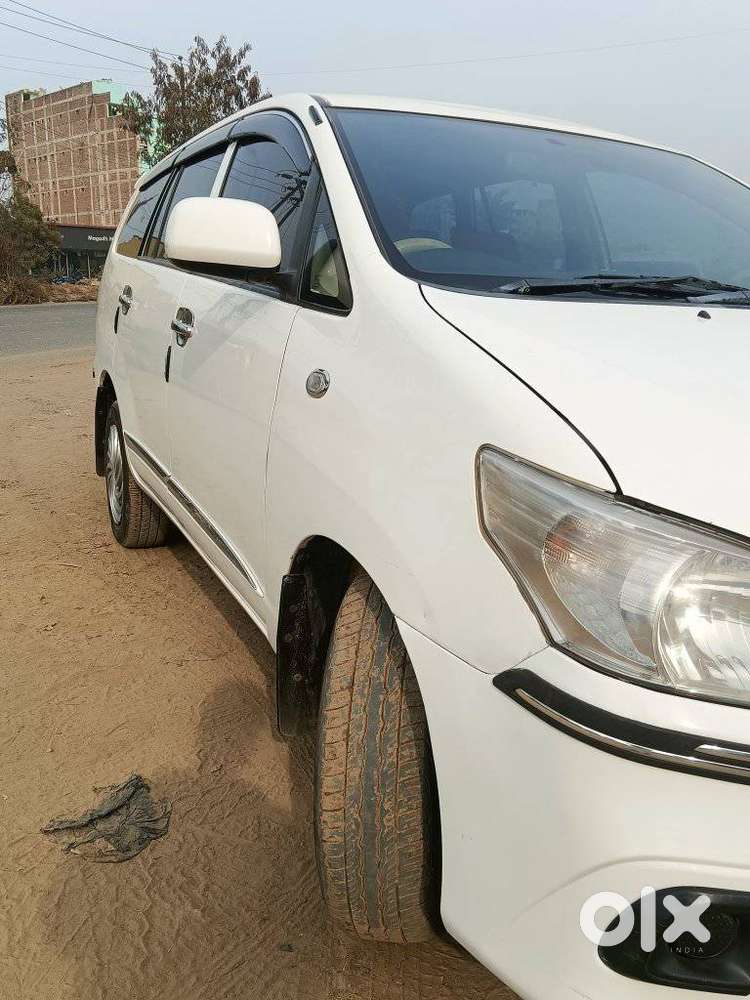 Toyota Innova 2.0 Gx 8 Seater, 2016, Diesel