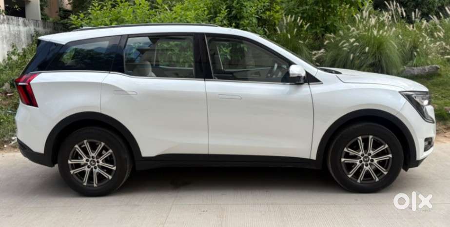 Mahindra Xuv700 2.2 Ax 7 Diesel At Luxury Pack Str, 2023, Diesel