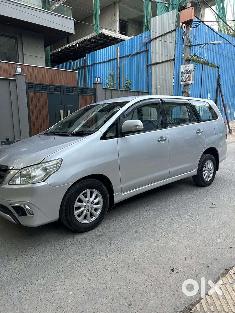Toyota Innova 2.5 Vx 8 Str Bs-iii, 2014, Diesel