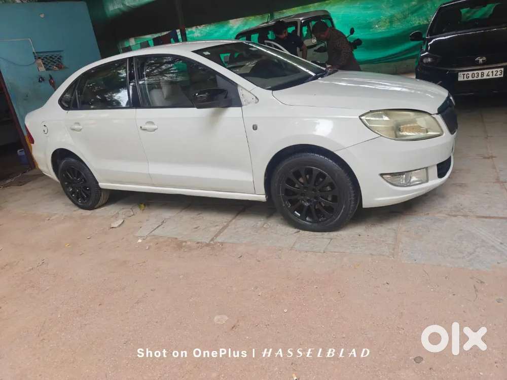 Skoda Rapid 1.0 Tsi 2014