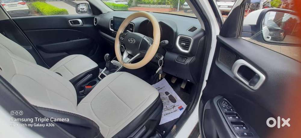 Hyundai Venue 1.2 S Plus, 2021, Petrol