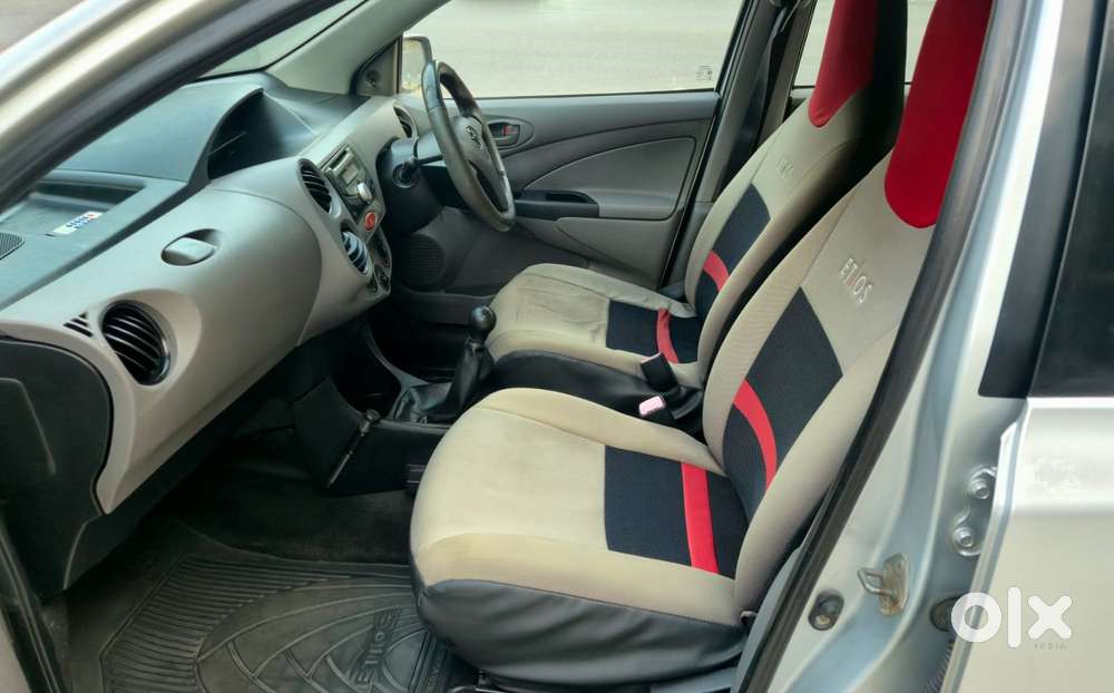 Toyota Etios, 2011, Petrol