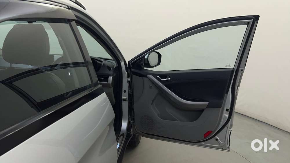 Tata Nexon 1.2 Revotron Xza Plus (l), 2019, Petrol