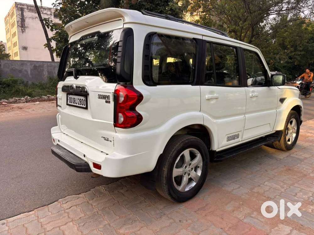 Mahindra Scorpio Classic 2.2 S 11 Mt 7 Str, 2018, Diesel