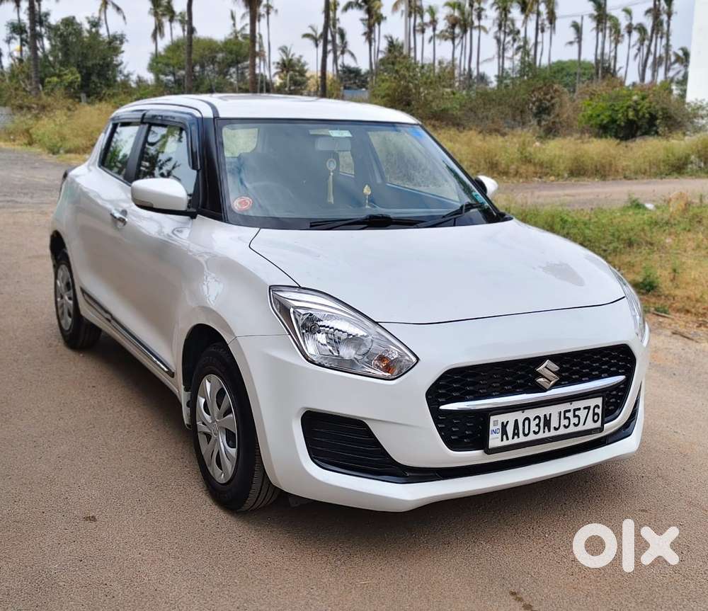 Maruti Suzuki Swift Vxi + Manual, 2021, Petrol