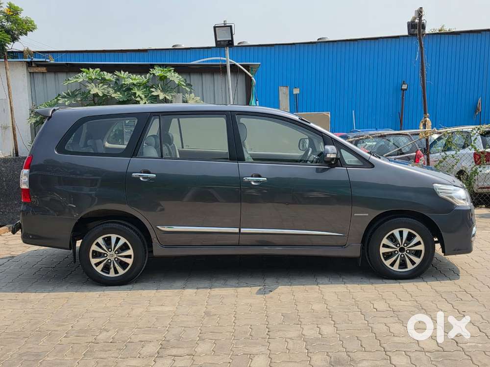 Toyota Innova 2.5 V 8 Str, 2015, Diesel