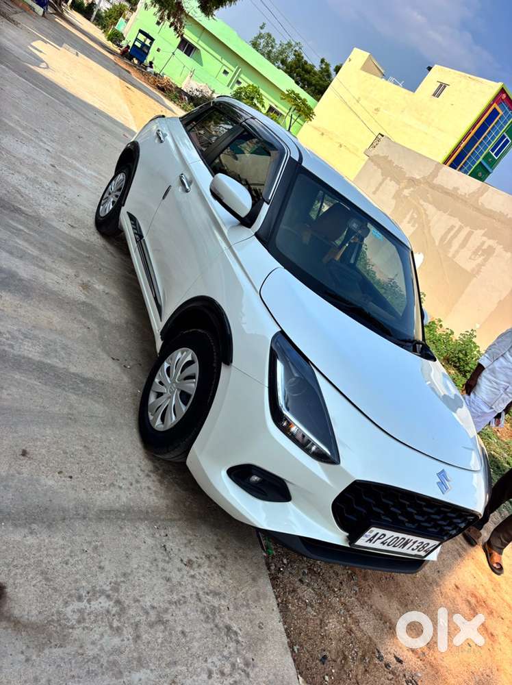Maruti Suzuki Swift Vxi (o) 2024