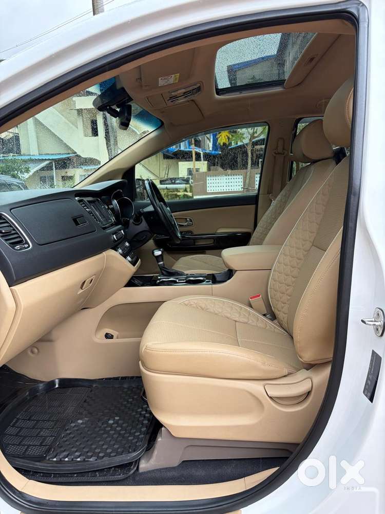 Kia Carnival Limousine Plus 7 Str, 2022, Diesel