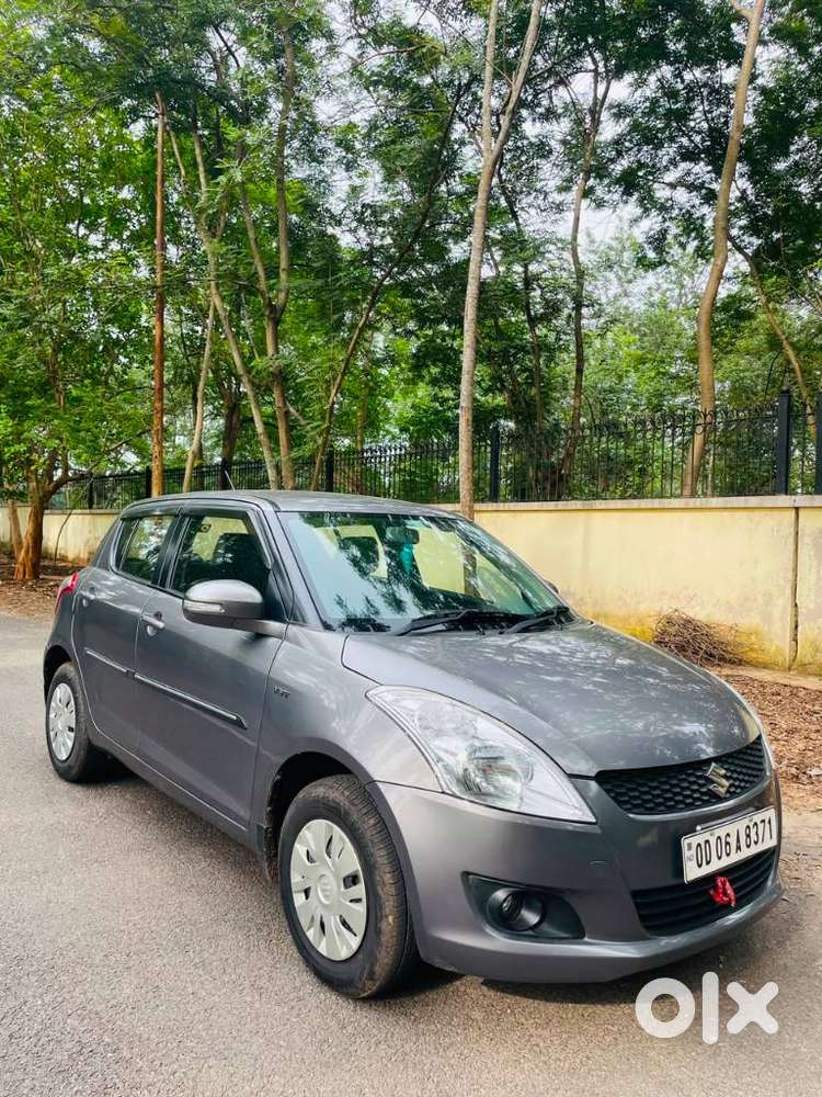 Maruti Suzuki Swift Vxi Optional, 2015, Petrol