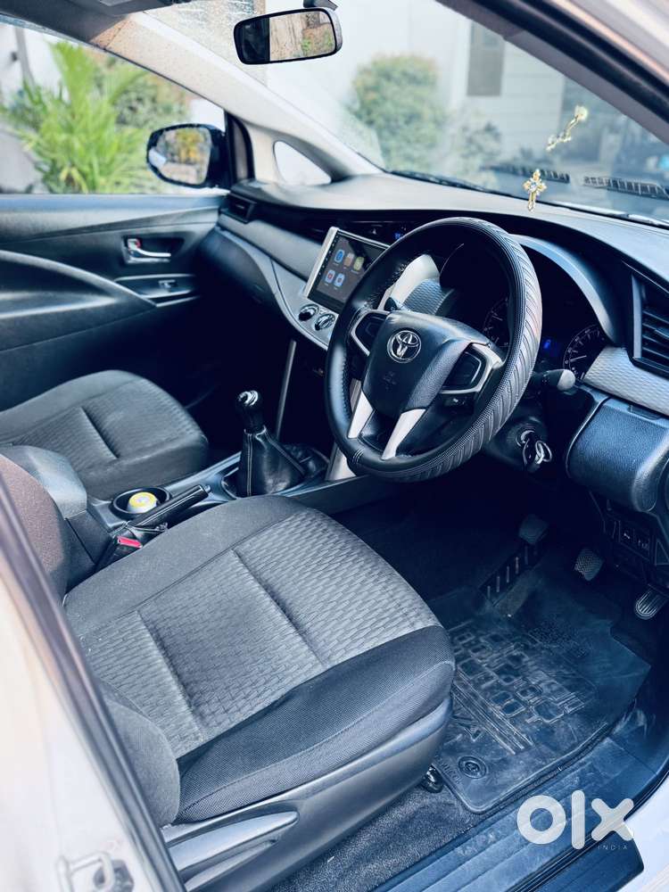 Toyota Innova Crysta 2.4 G Mt, 2017, Diesel