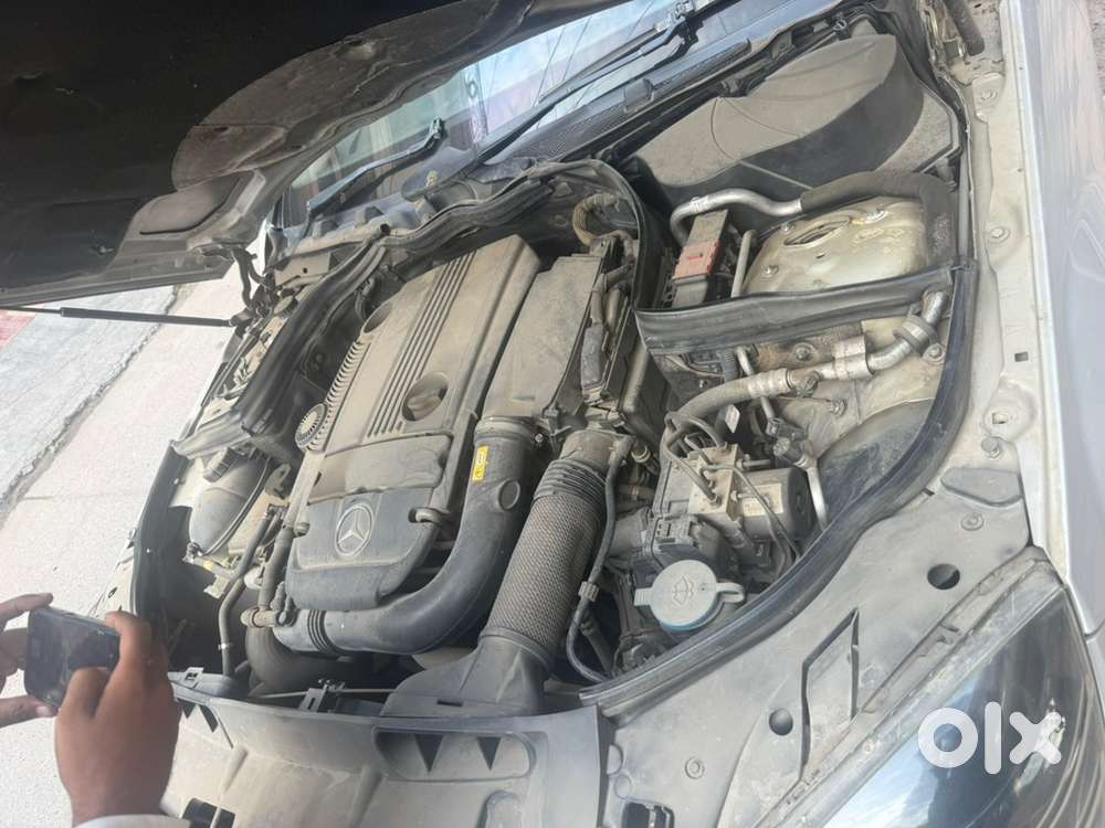 Mercedes-benz C-class 2010 Petrol Automatic 4th Owner