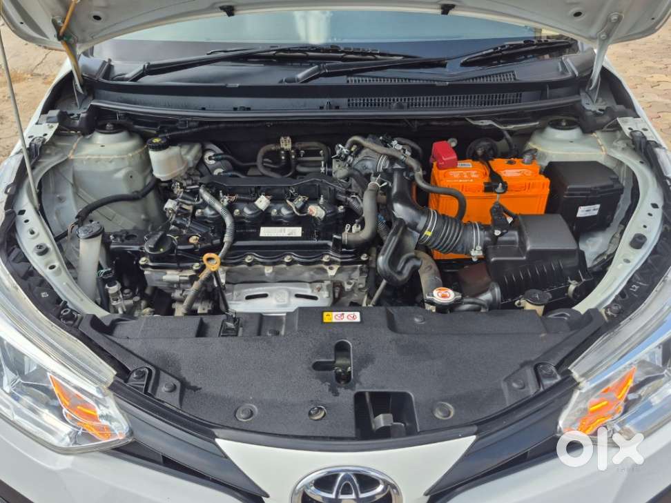 Toyota Yaris J Cvt, 2021, Petrol