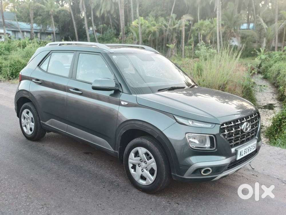 Hyundai Venue S 1.2 Petrol, 2020, Petrol