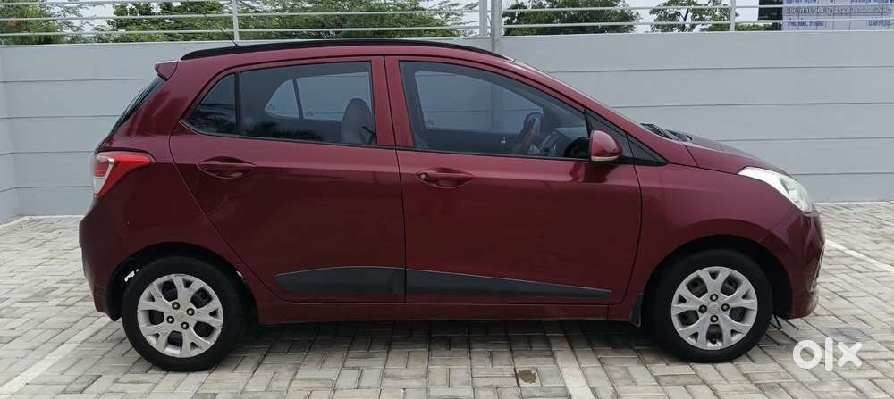 Hyundai Grand I10 Sportz, 2016, Petrol