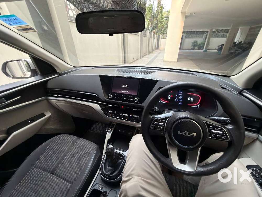 Kia Carens – Premium Family Car  Single Owner  Excellent Condition